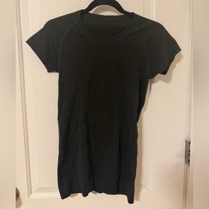 Lululemon Swifty Tech Short Sleeve Top- Size 6